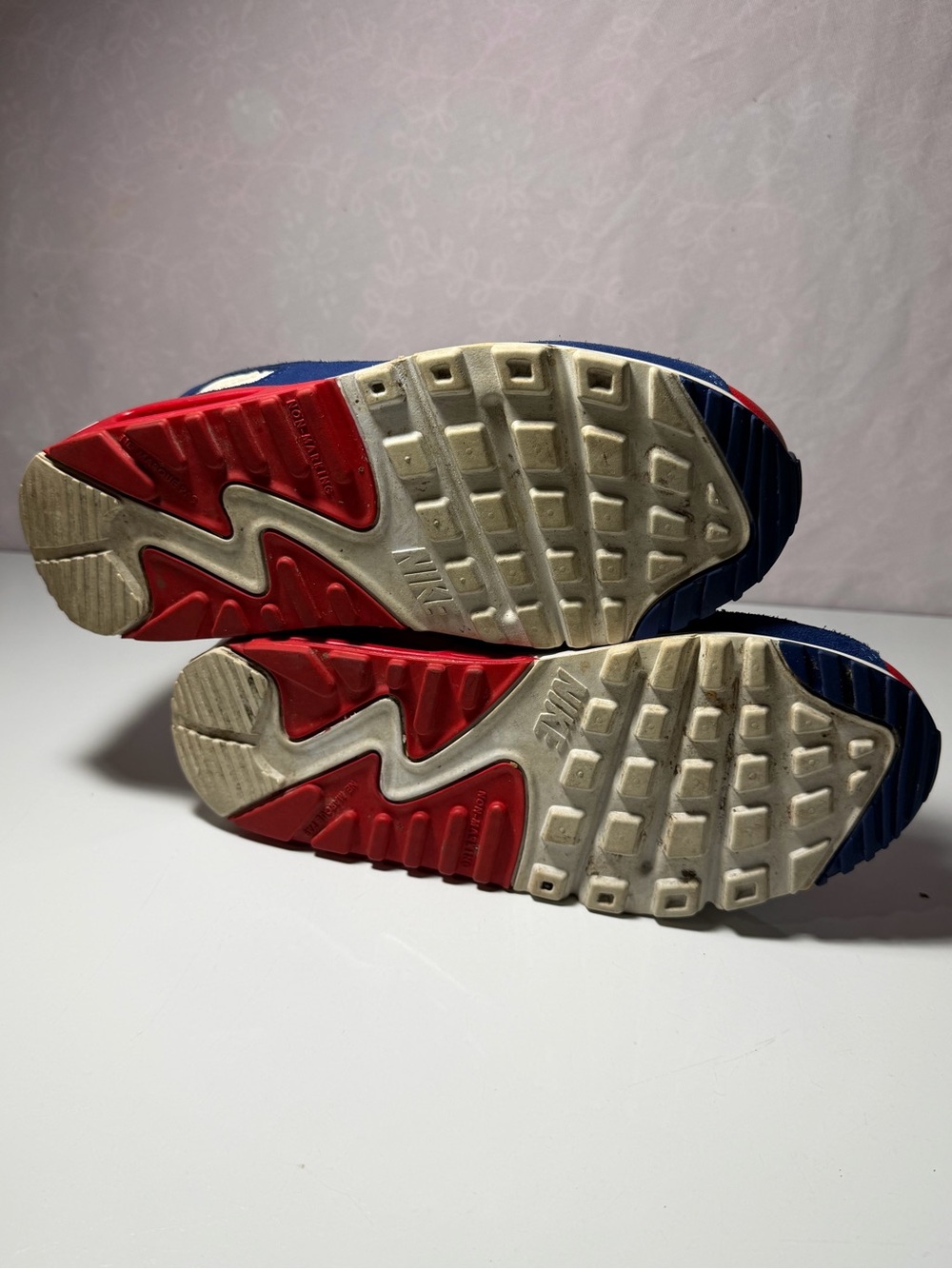 Nike Air Max 90 GS "USA" White Red Blue Sneakers Size 5.5Y - Picture 8 of 8